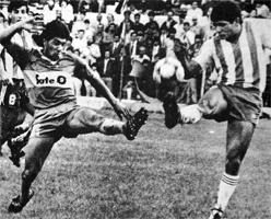 1986:  Boca empató con Unión (Santa Fe) 0 a 0 