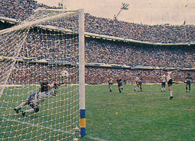 Los arqueros atajapenales en los clásicos